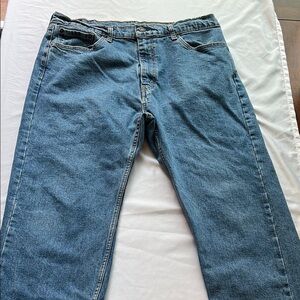 Men's Blue Jeans Levi’s (lightly used)